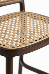 Detalhe do assento da Banqueta Rattan Marrom e Bege